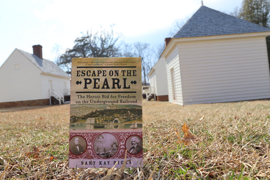 Escape on the Pearl by Mary Kay Ricks